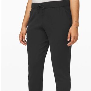 Lululemon On The Fly Joggers